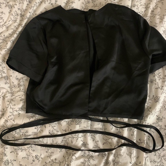 Dynamite satin shirt - Picture 3 of 3